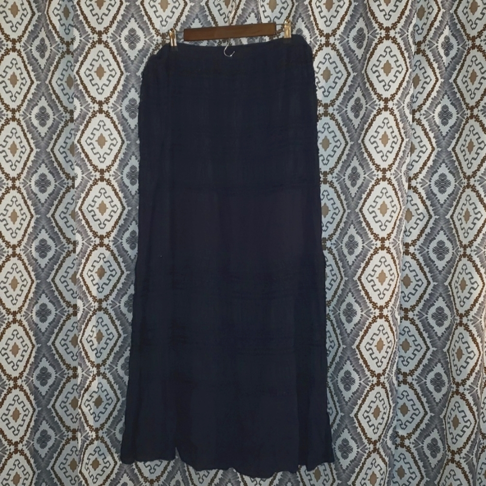 Womens skirt - Picture 2 of 9